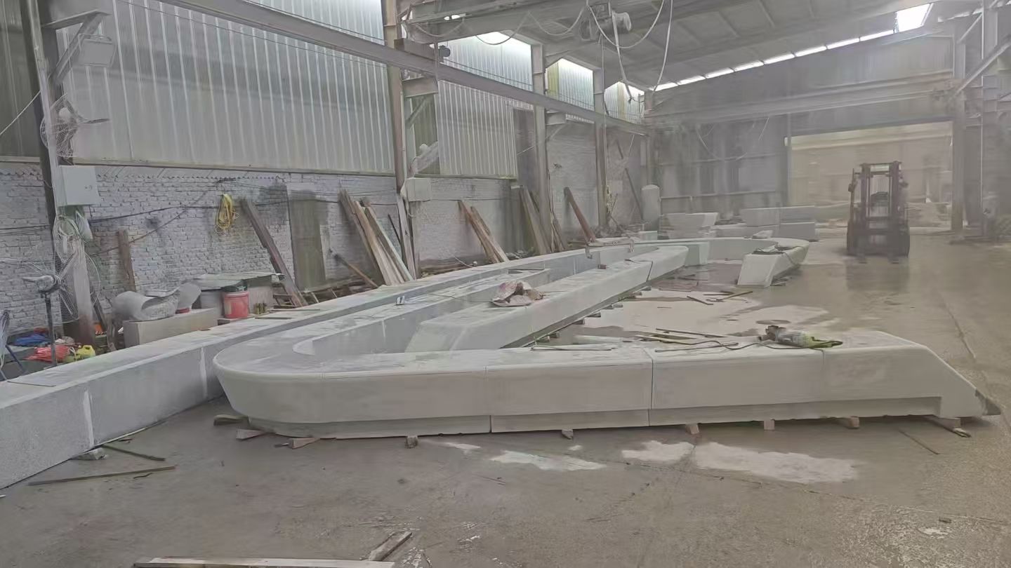 阳江 花岗岩整石坐凳拼装