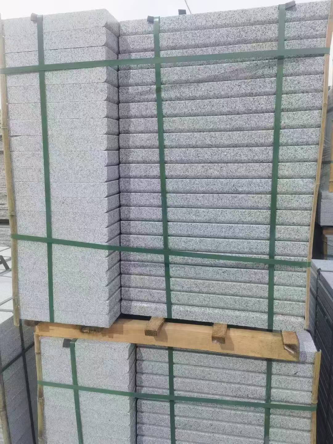 阳江 5公分芝麻白，倒斜角，室外楼梯踏步