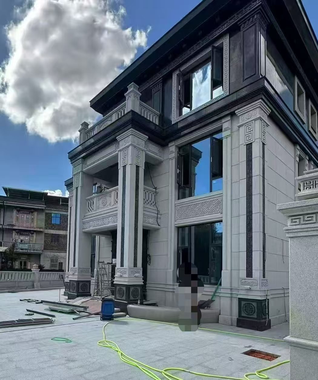 阳江 别墅干挂，芝麻白与芝麻黑完美配合