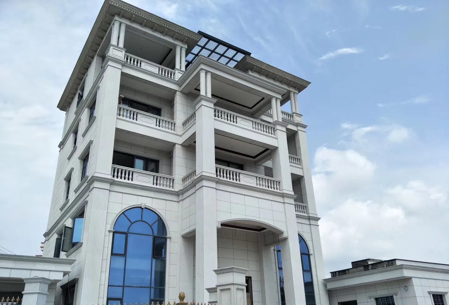 阳江芝麻白别墅干挂效果展示