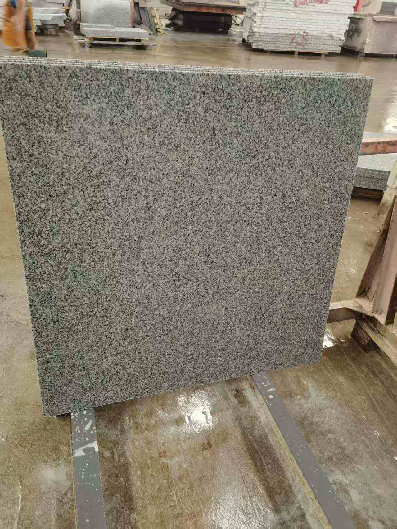 阳江 芝麻白光面900*900，高地铁标准