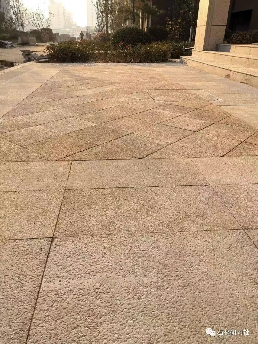 阳江黄金麻石材铺装